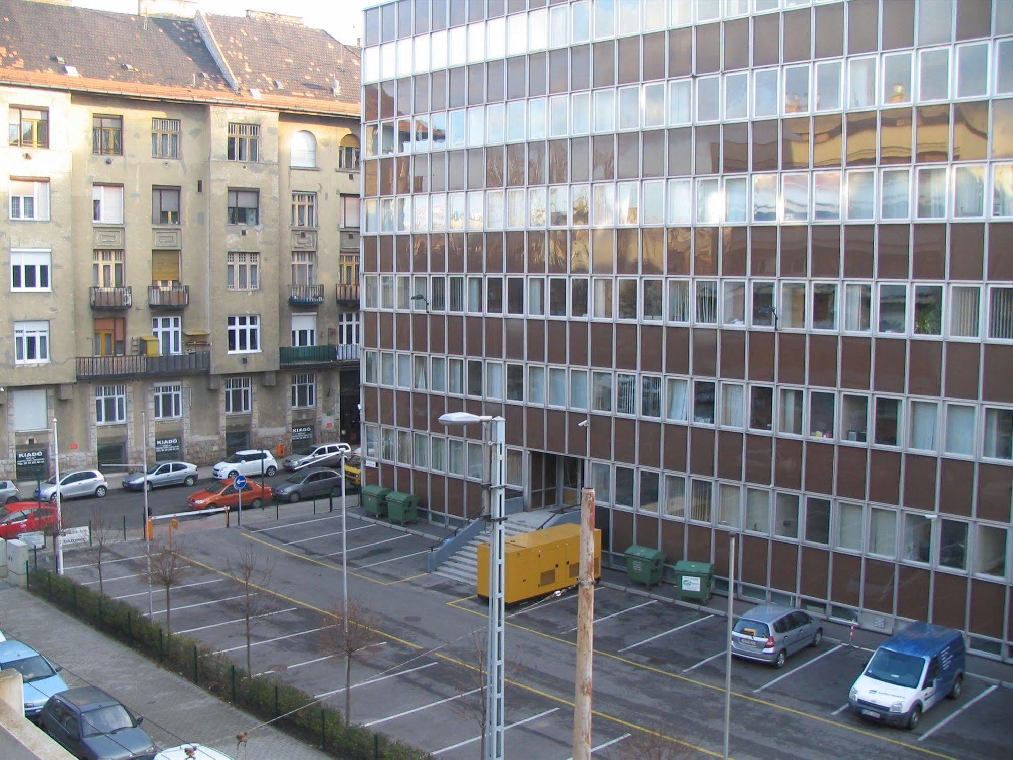 Apartments Leslie Budapest Eksteriør billede